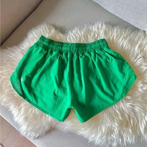 💚CLASSIC GREEN HOTTY HOTS💚